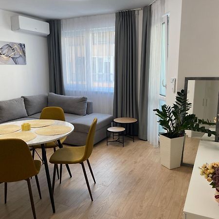 Nova City Apartments Варна Екстериор снимка